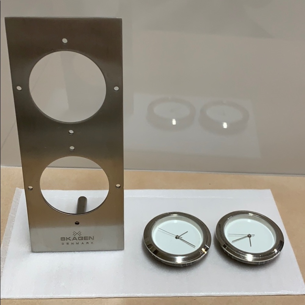 •new SKAGEN DENMARK Mini TABLE TOP NEW(5x2inch)•